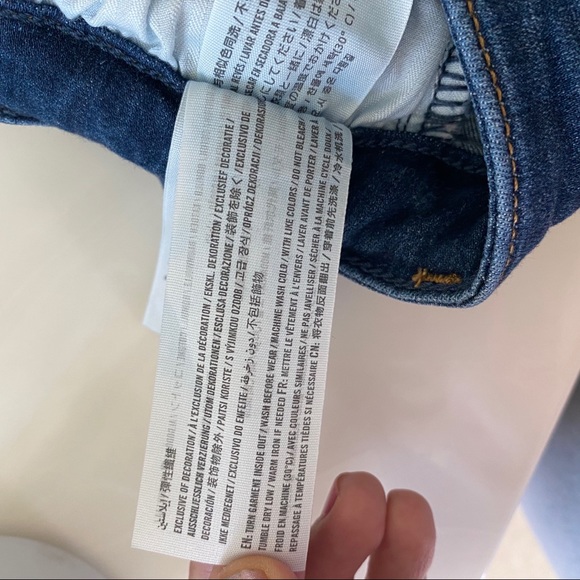 Hollister Bootcut Jeans - Picture 9 of 9